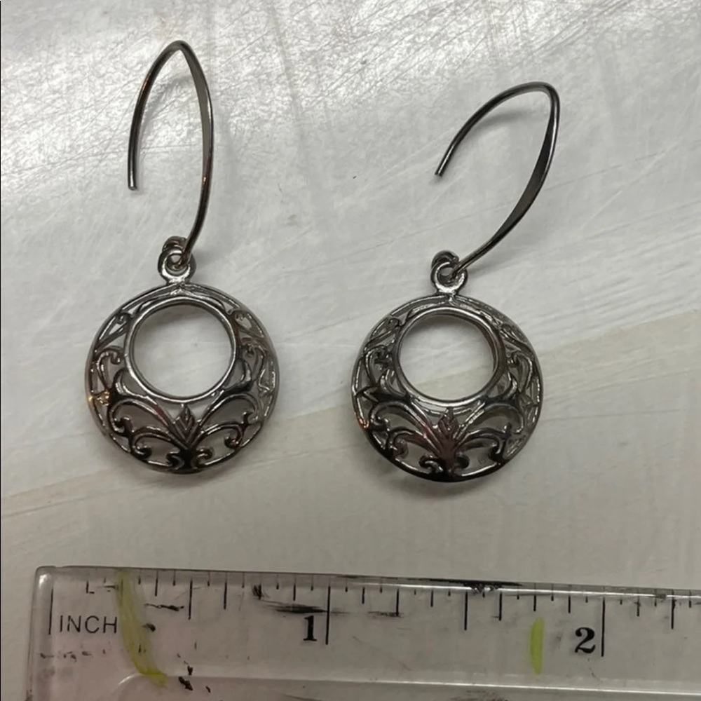 SS earrings